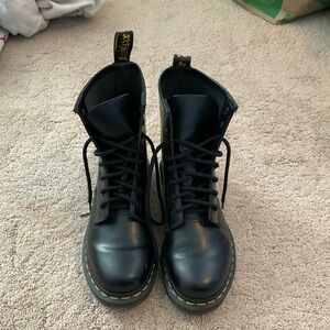 Dr Marten Boots